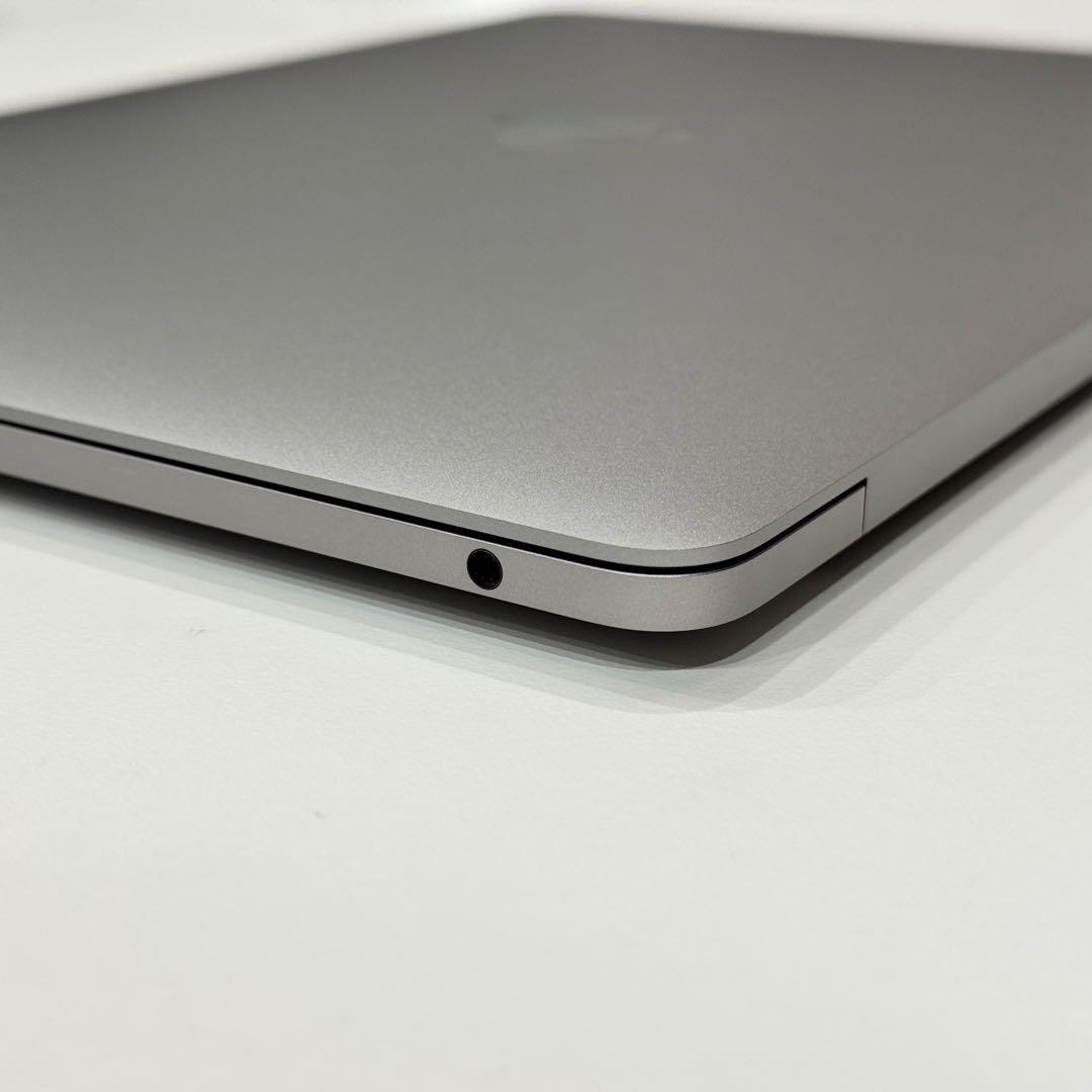 Macbook Pro 2016 13インチ 256GB