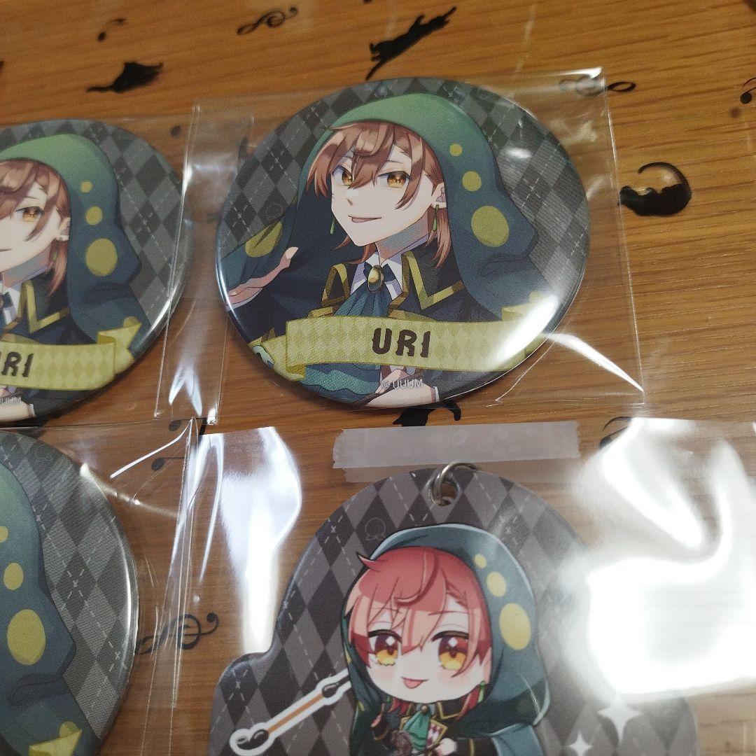 カラフルピーチ　うり　ワンダーランド　缶バッジ　まとめ売り　トレカケース