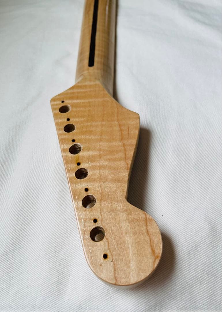 【ネックのみ】ストラトタイプ メイプル\"トラ杢\"