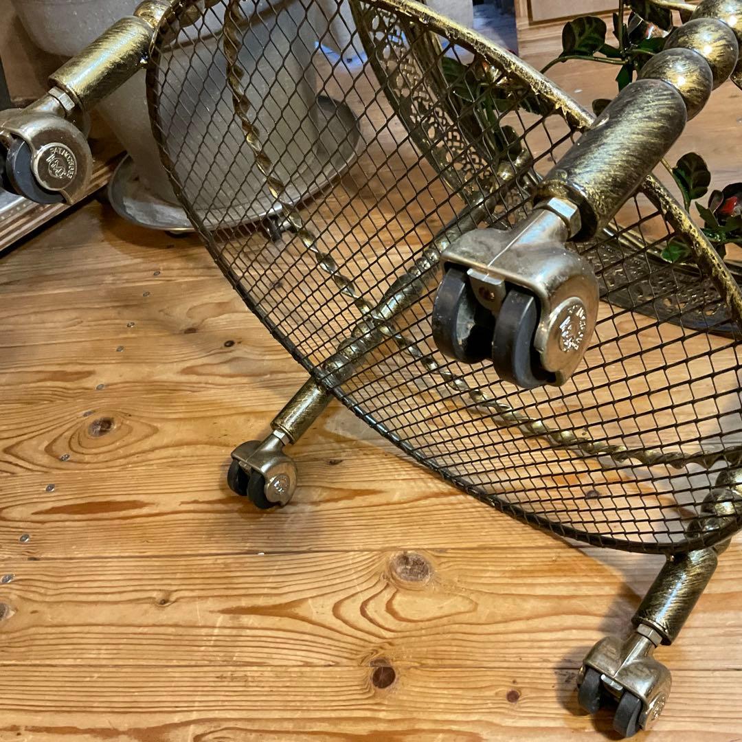 美品！薔薇 サイドテーブル 丸 ガラス バラ キャスター付 アンティーク調