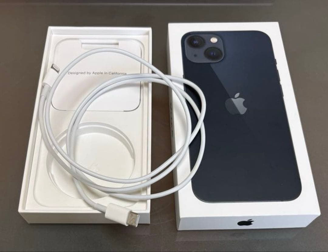 スマートフォン本体 6) iPhone13 midnight 256GB