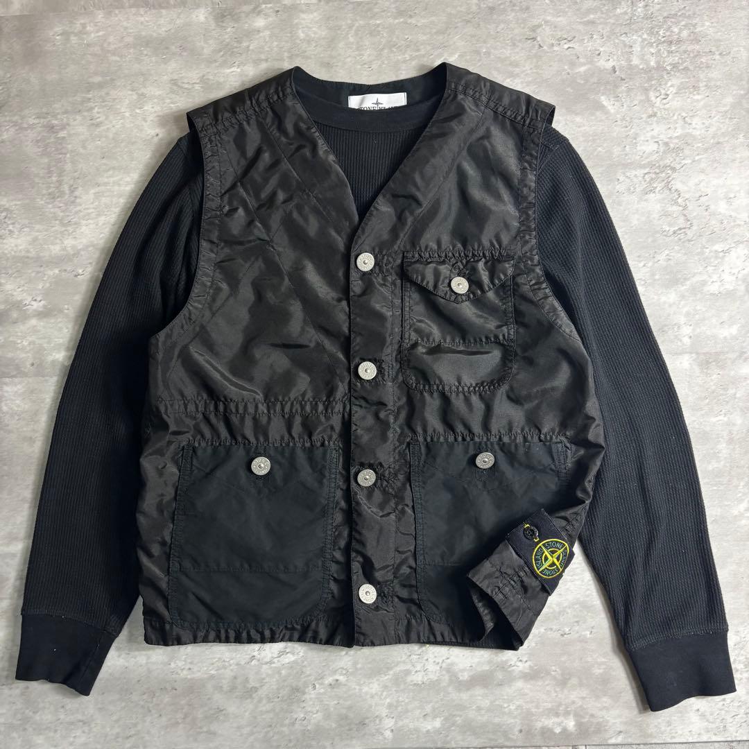 ストーンアイランド ベスト ガーメントダイ ナイロン ブラック ワッペン S