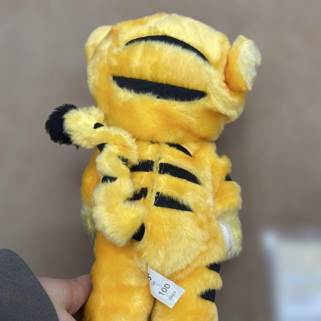 MERRY THOUGHTチーキーパンキーティガーぬいぐるみ