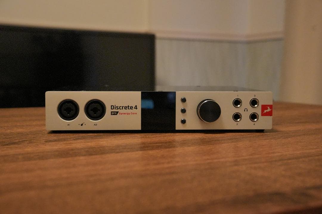 Antelope / Discrete 4 Pro オーディオインターフェイス