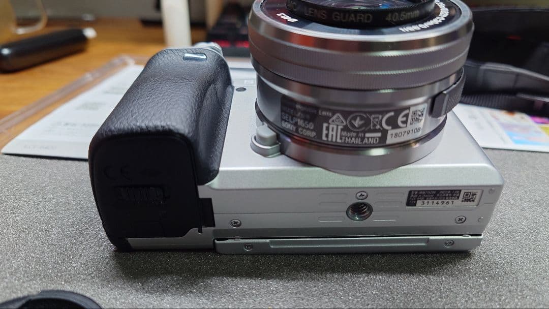 SONY α6400 ミラーレス一眼 シャッター回数658回