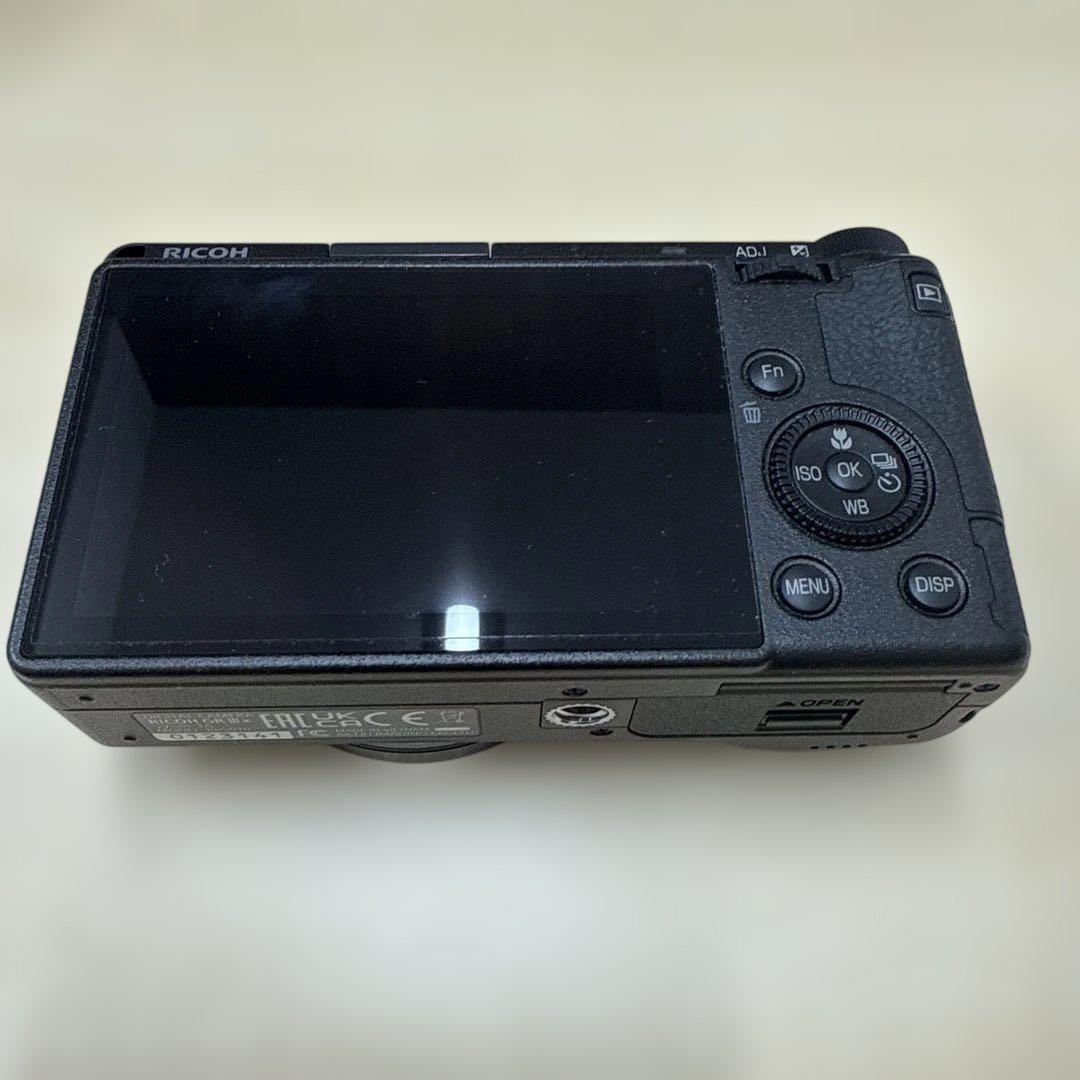 2 RICOH GR IIIx ショット数19回　美品
