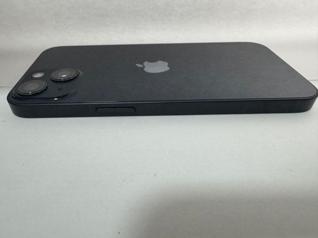 iPhone 13 128GB ミッドナイト　最大バッテリー83%