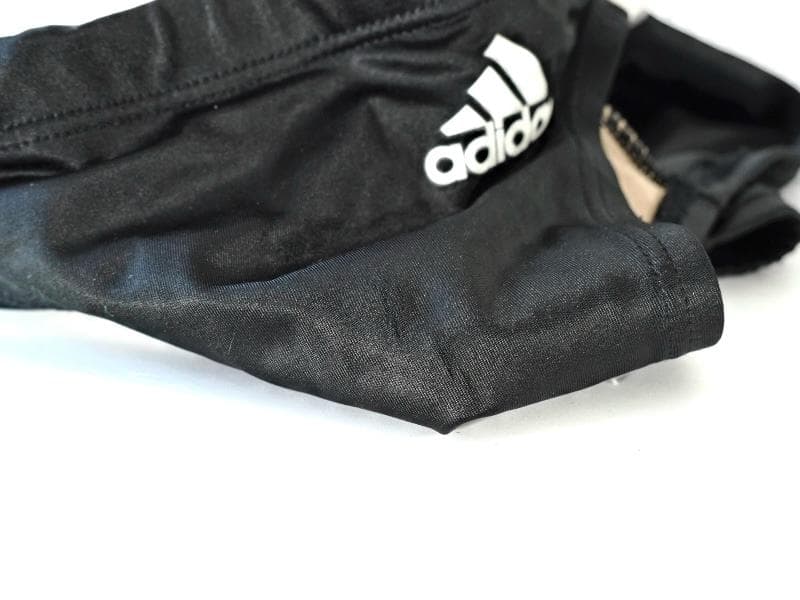 ピ*ヨ様 1312　送料無料　アディダス 黒ツヤ 競パン　サイズS