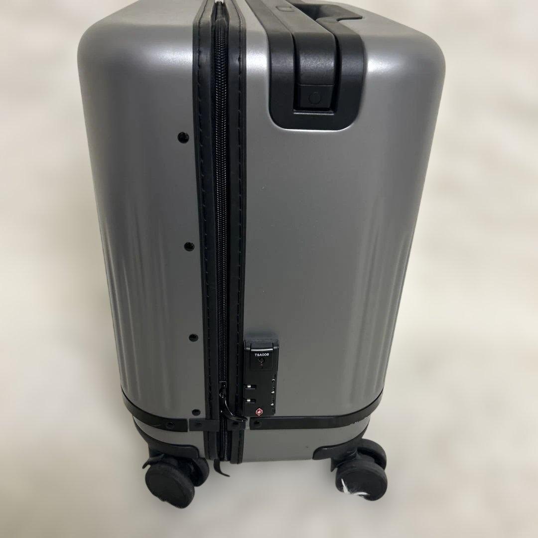 【美品】VELO 3サイズ調整可能 3-in-1 拡張型スーツケースTSA