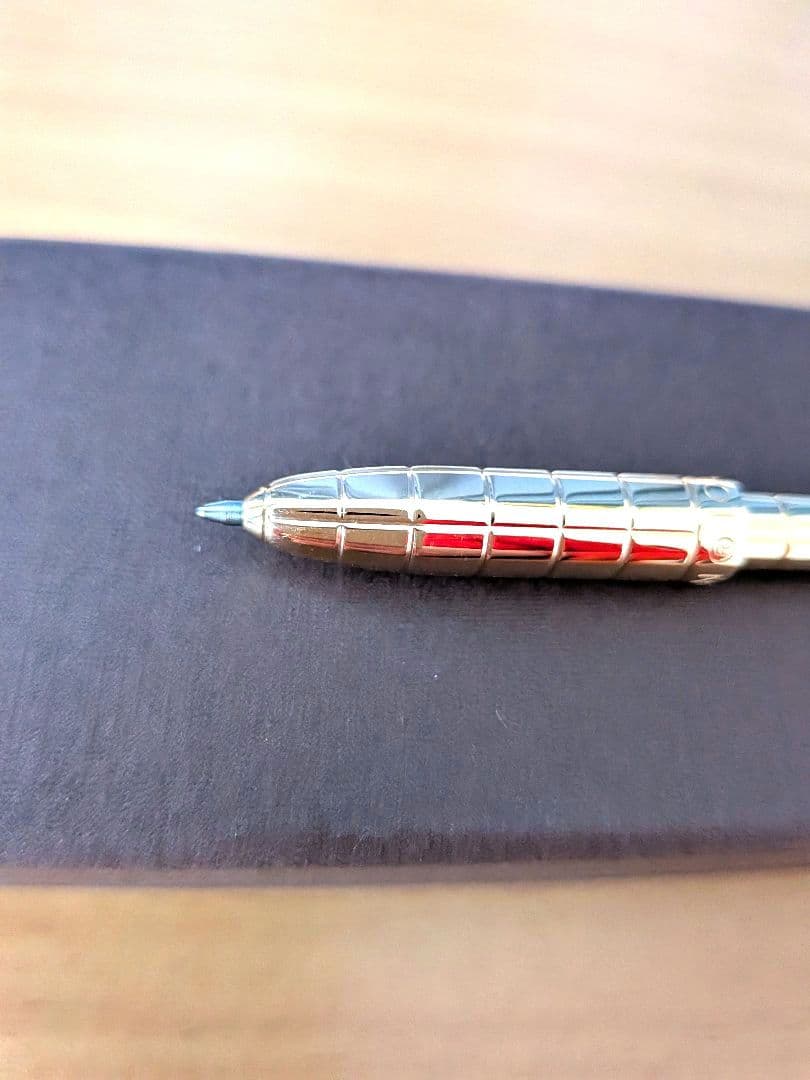 お値下げ致します。美品！専用箱付き LOUIS VUITTON