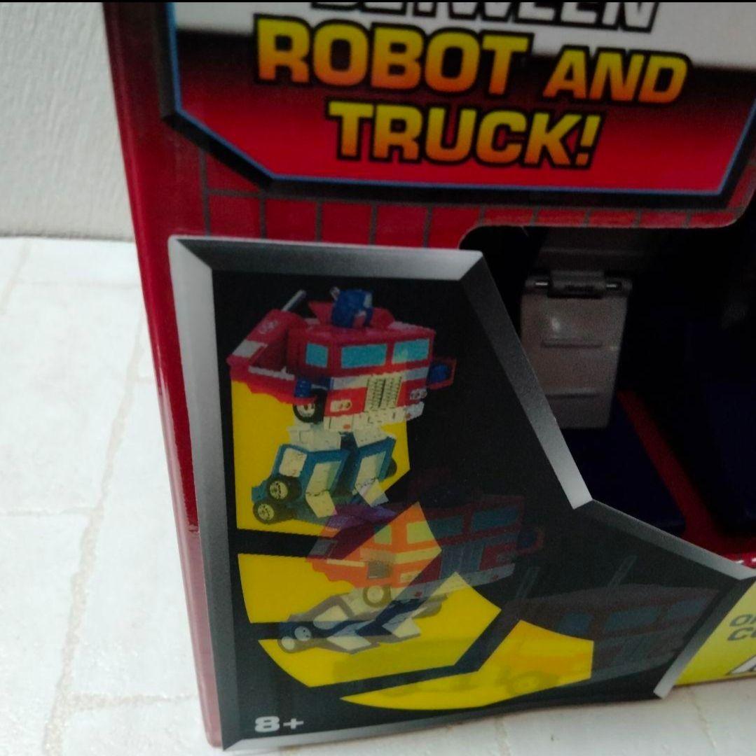 Jada Toysトランスフォーマー オプティマス プライム 変形するラジコン