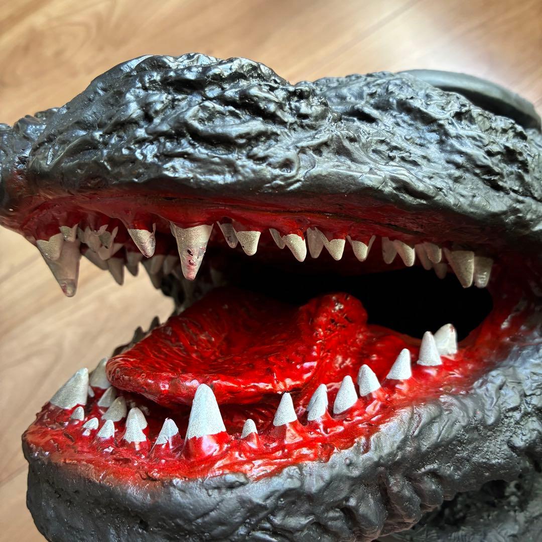 ゴジラ マスク ビオランテ JAPAN TOYS GODZILLA フィギュア