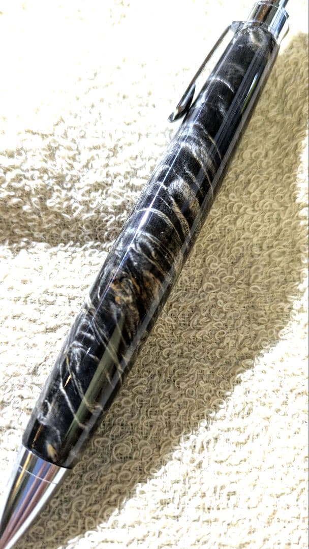 木軸ペン　楓瘤杢　シースルーグラデーション　ボールペン／シャープペン