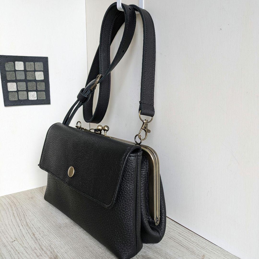 ╰(*´︶`*)╯　がま口お財布バック