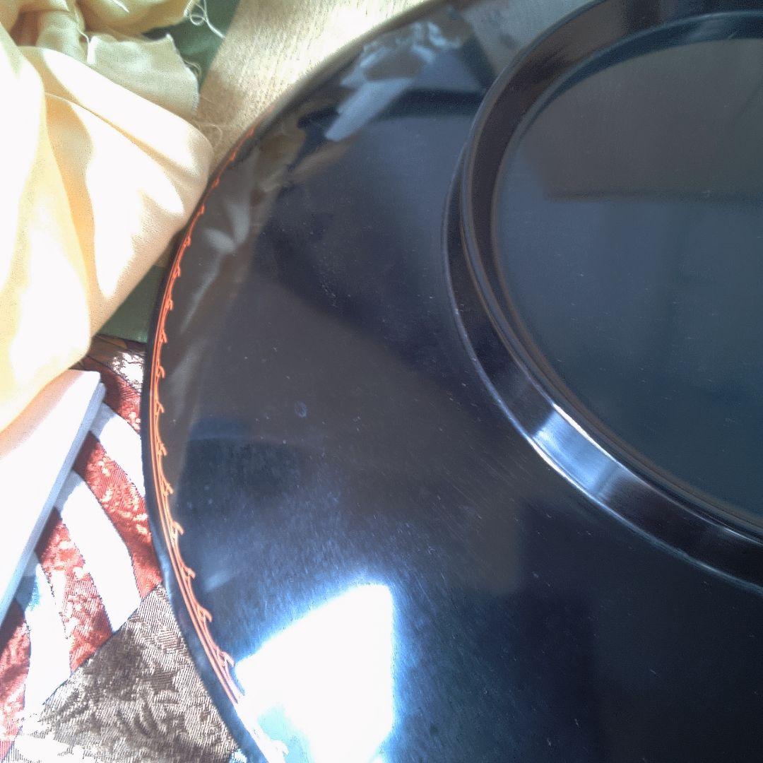 漆塗り 膳 伝統的なデザイン 小傷 すり傷 おおいです 雪斎？