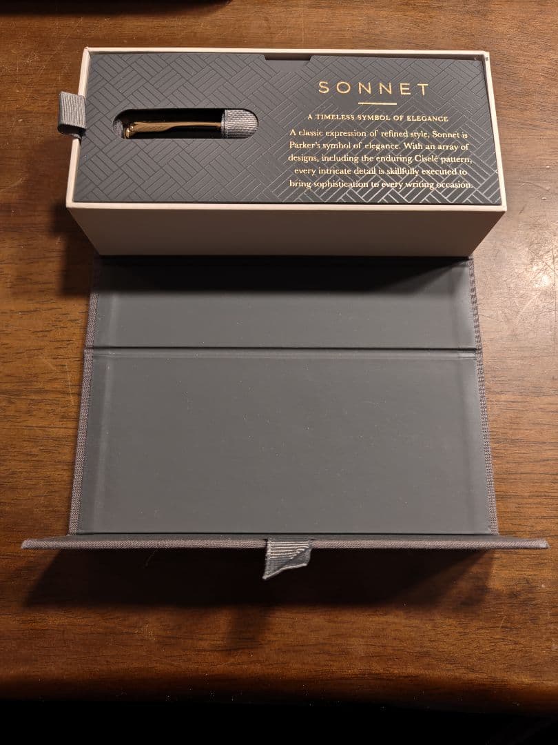 Parker Sonnet 万年筆 黒 インクカートリッジ付き