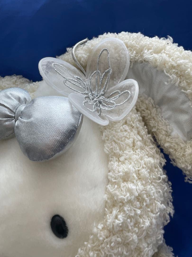 vivitix限定　ハローキティ　うさぎ　ぬいぐるみ