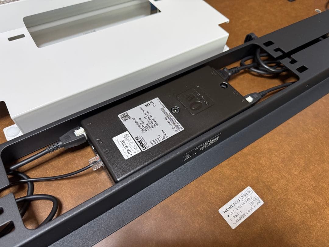 コクヨ 電動昇降デスク シークエンス 幅135 ホワイト パソコンデスク