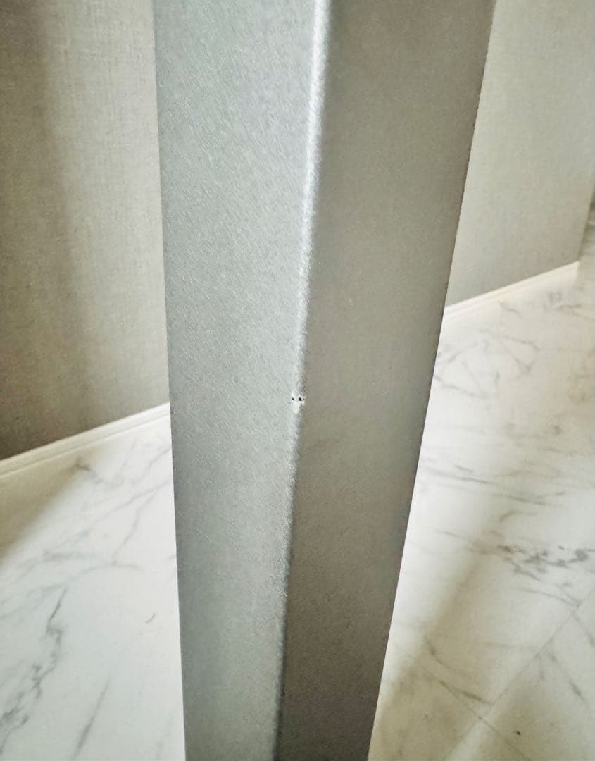 ホワイトダイニングテーブルと椅子4脚セット