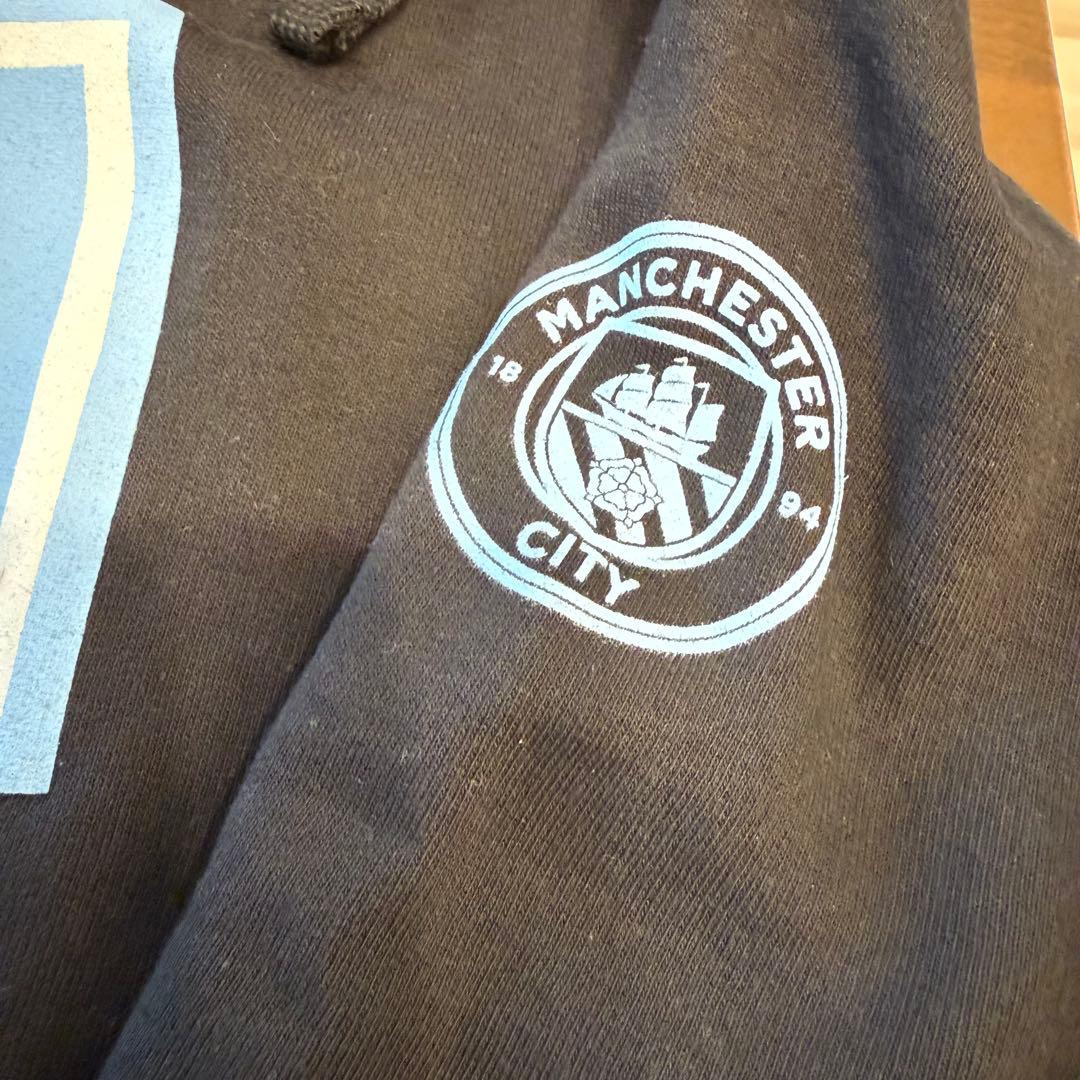 oasis x マンチェスターシティ コラボフーディXL 着用一回