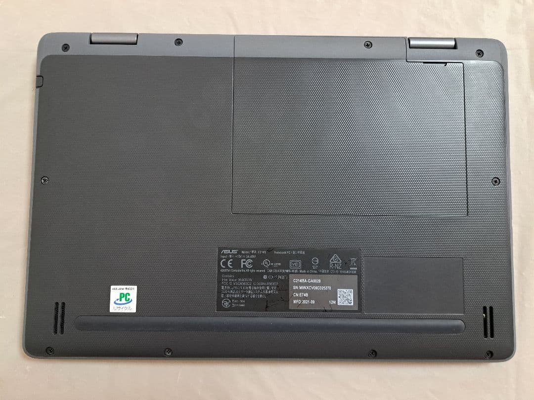Chromebook本体 ASUS Chromebook C214M