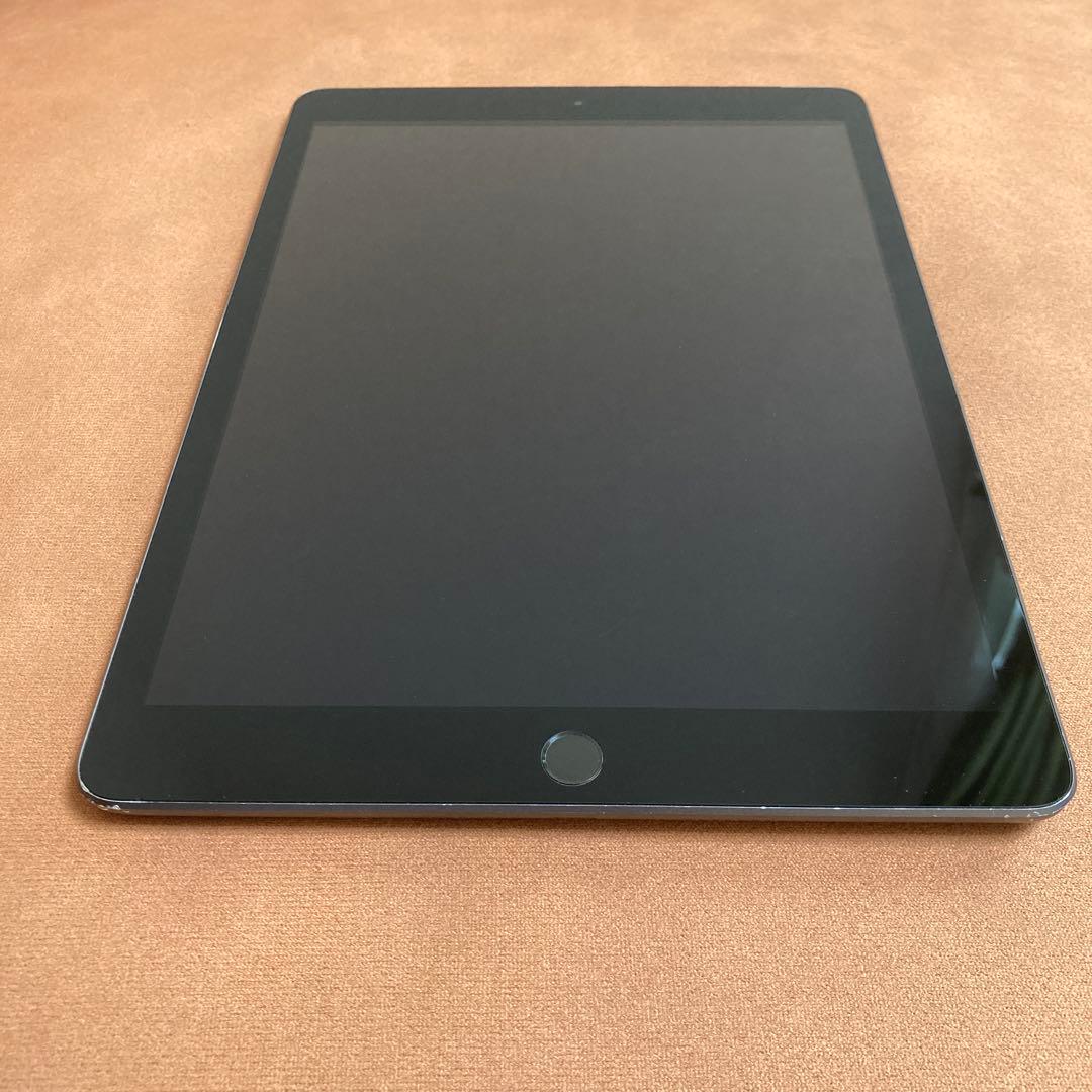 3621【早い者勝ち】電池最良好☆iPad8 第8世代 32GB SIMフリー☆