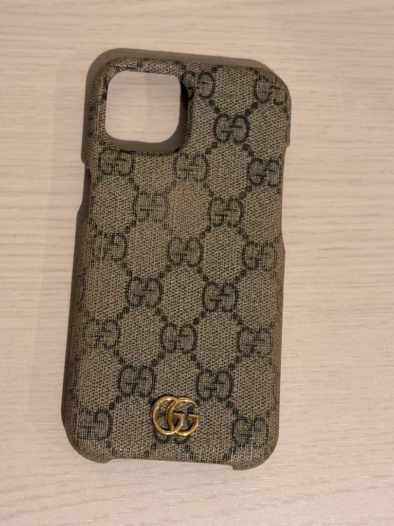GUCCI iPhone15 ケース オフィディア GGスプリーム