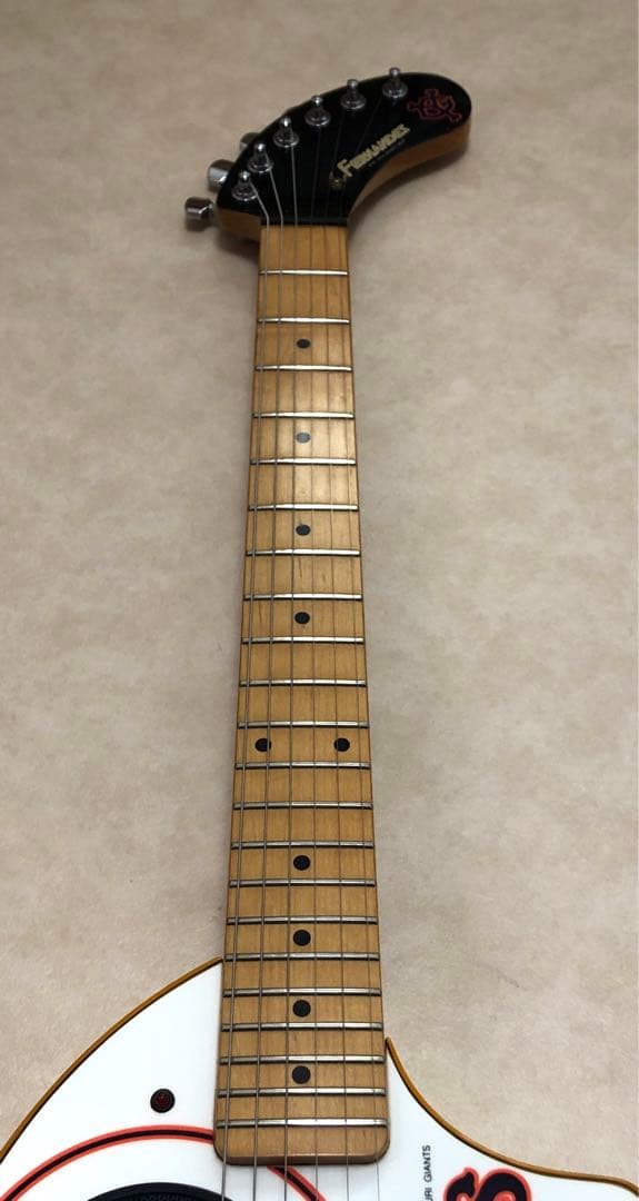 【美品！】ZO-3 コラボ 読売ジャイアンツ 巨象 巨人 アンプ内蔵ミニギター