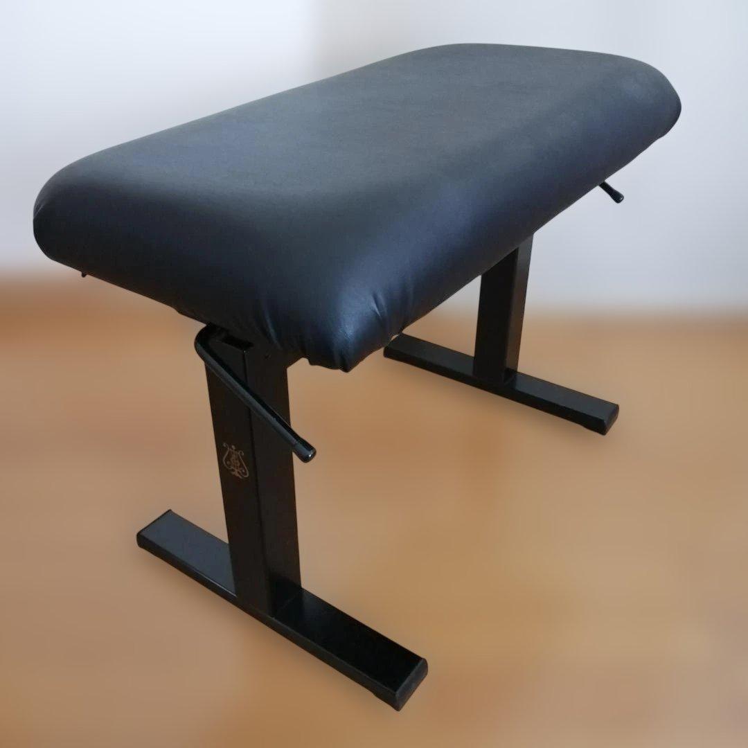 スタインウェイ＆サンズ社　昇降　ピアノ椅子