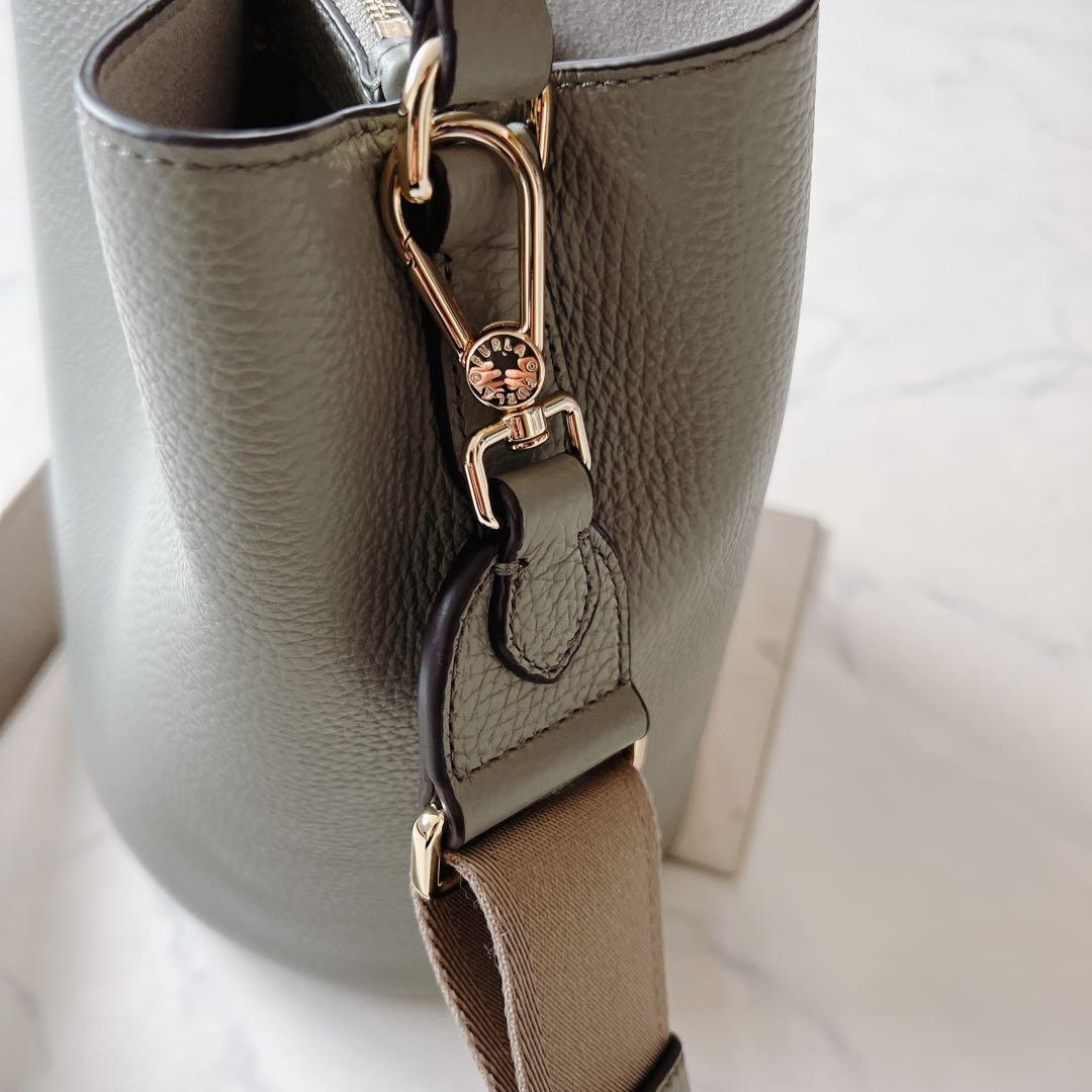 【未使用】FURLA ダナエ　バケットバッグ　2wayショルダーバッグ　レザー