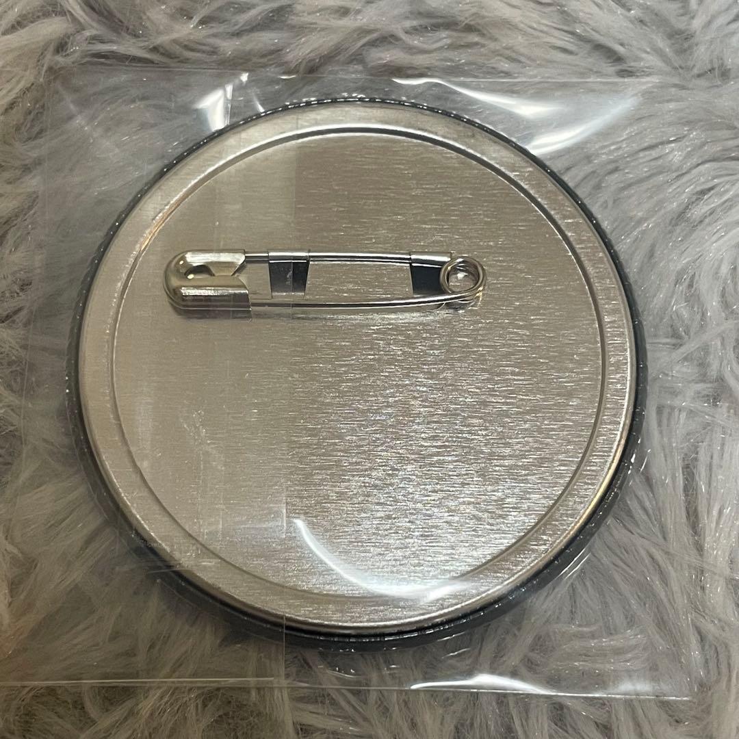 ピオフィオーレの晩鐘 クッキー缶 缶バッジ ニコラ