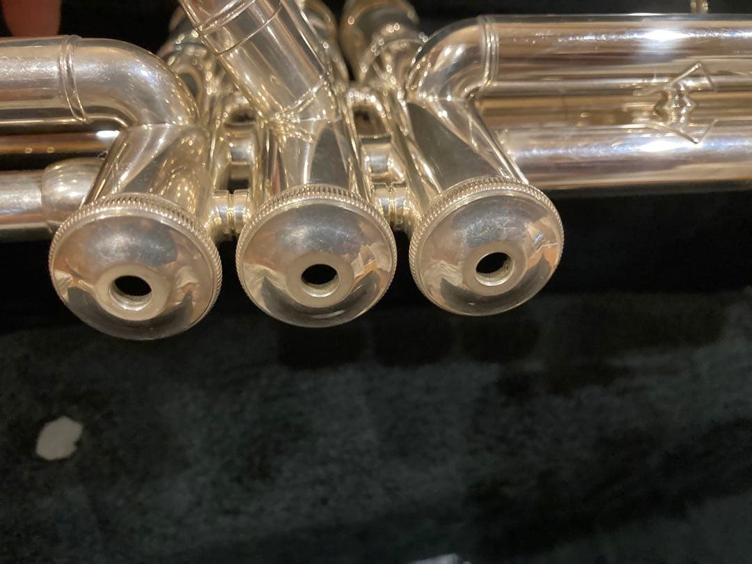 Bach Stradivarius Model 37 トランペット 本体