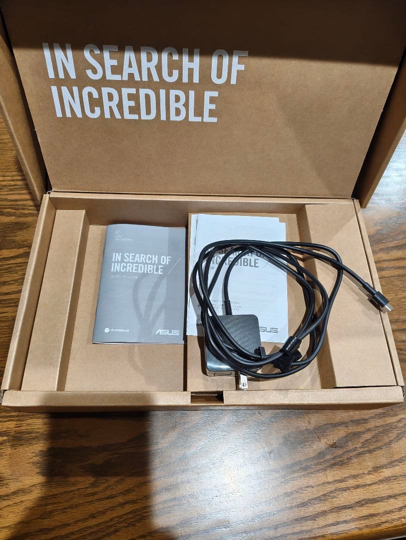 ASUS クロームブック　CX1102CK