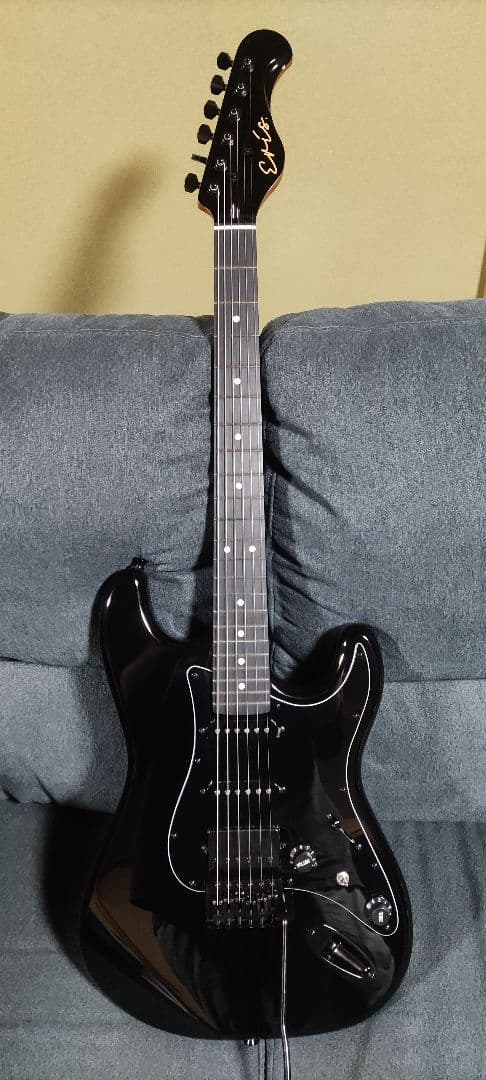 Eris. Nestia エレキギター