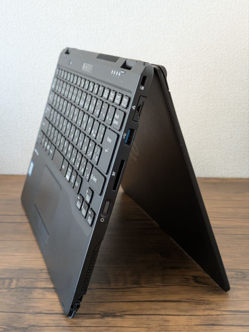 富士通 LIFEBOOK UH95/D3 i7-8565U 8GB