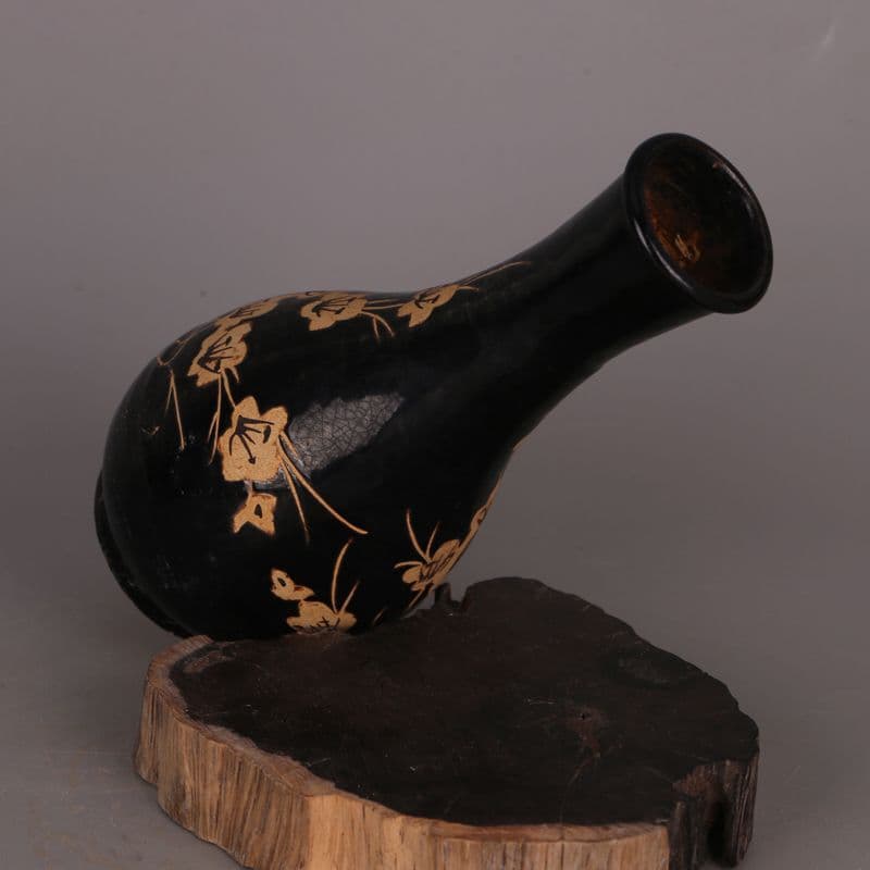 宋吉州窯黒釉彫花蒜頭瓶  景徳鎮 陶磁器 装飾品 工芸品 美術品 置物