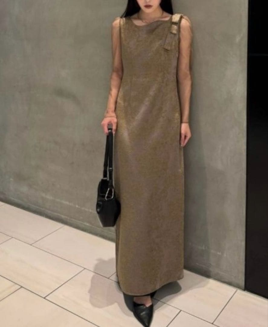 LE’RURE　Shoulder ribbon jacquard dress