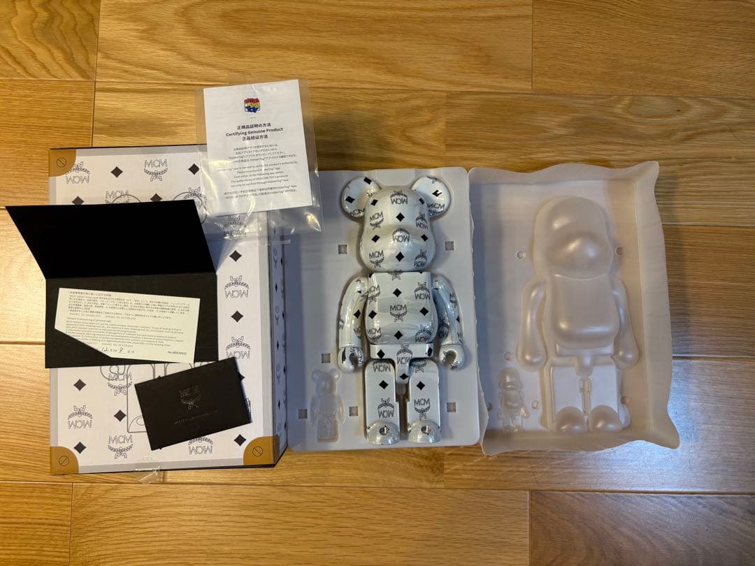 【最安値】BE@RBRICK MCM WHITE CHROME