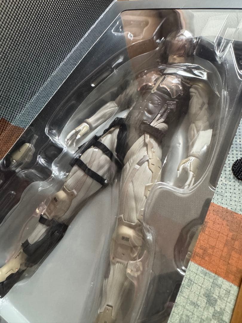 未開封 希少RAH メタルギアソリッド4 オールド・スネーク 雷電 2体セット