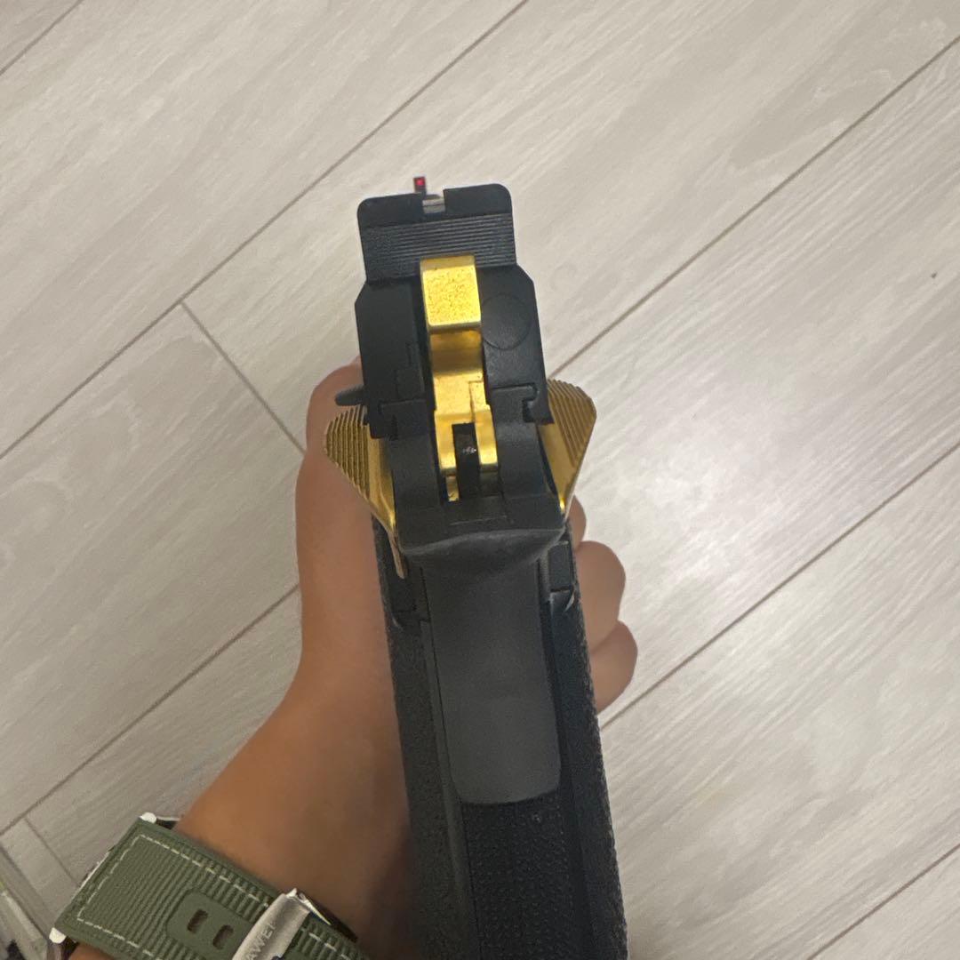 値下げ中！！ハイキャパ5.1ゴールドマッチ