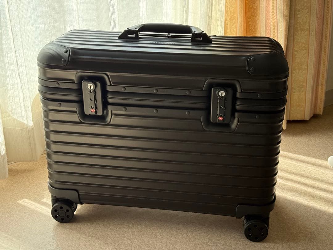 RIMOWA ORIGINAL PILOT リモワパイロット　ブラック
