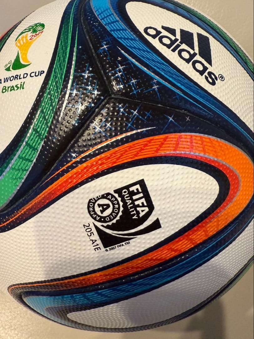 Brazuca ブラズーカ FIFA 2014 World Cup