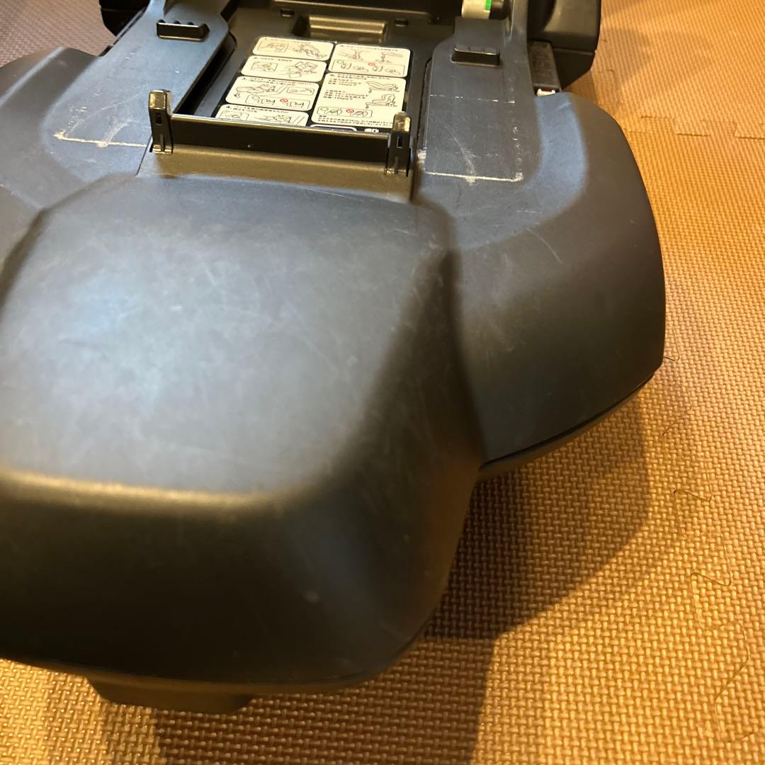 Combi ISOFIXチャイルドシート