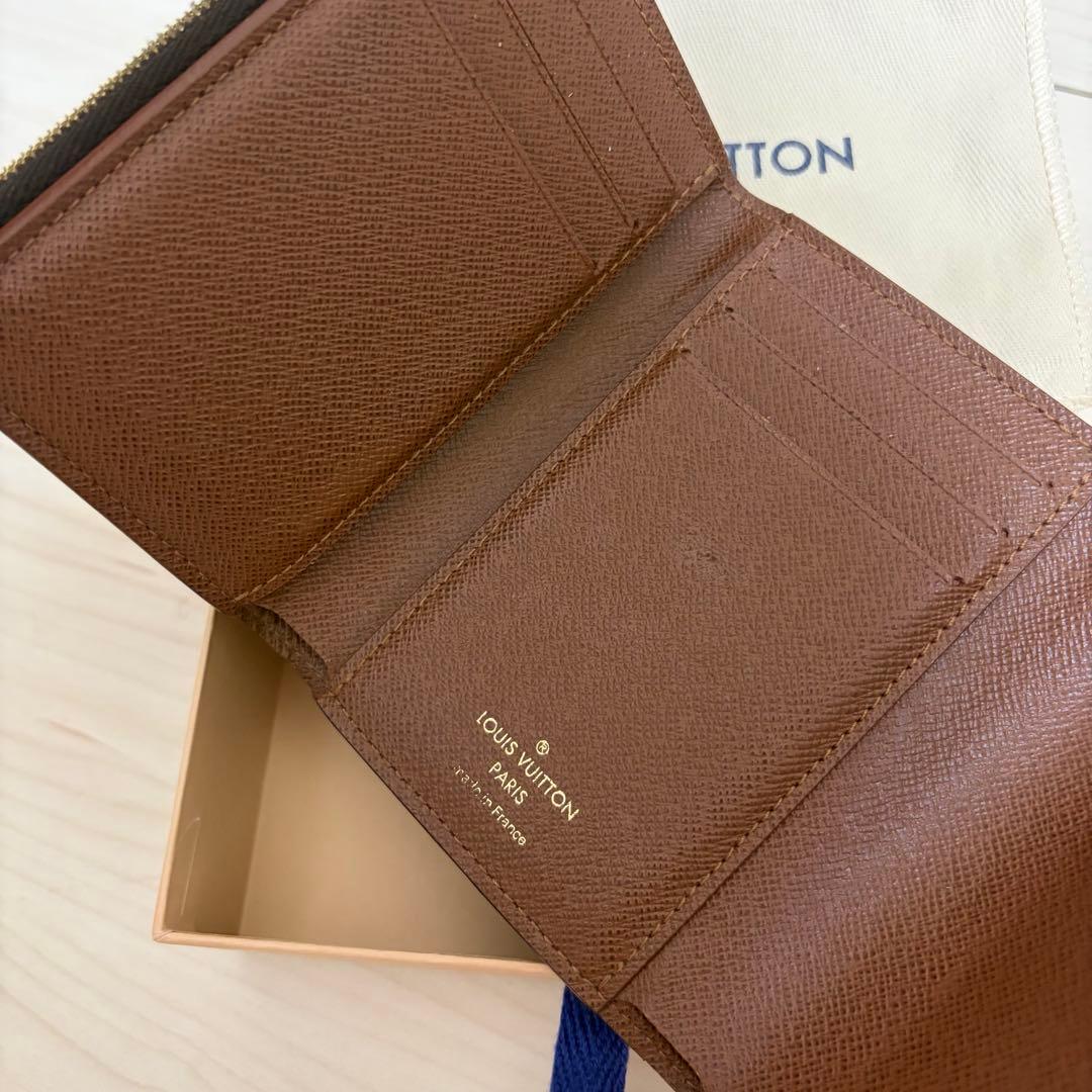 ルイ・ヴィトン M62472 ポルトフォイユ・ヴィクトリーヌ