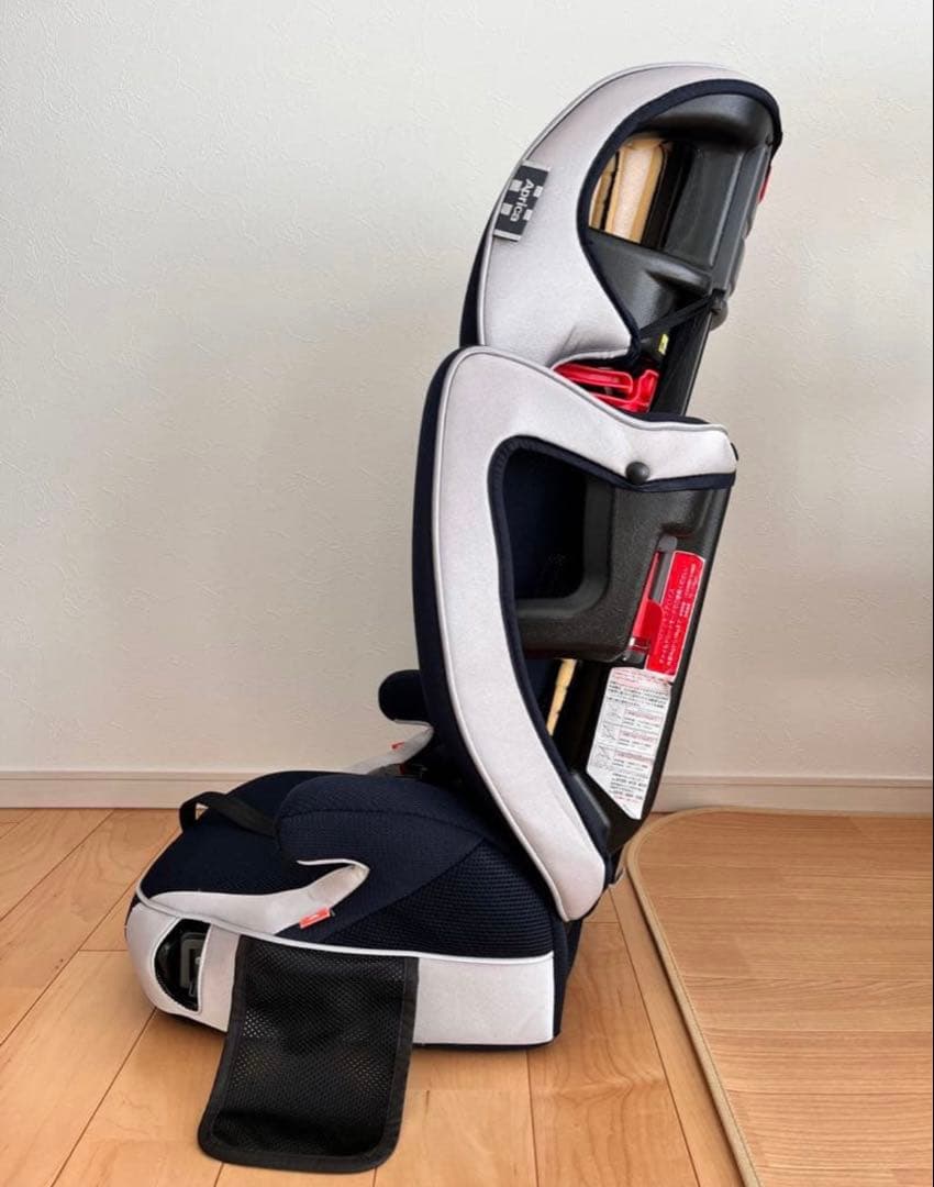 アップリカ　エアグルーヴ　チャイルド&ジュニアシート