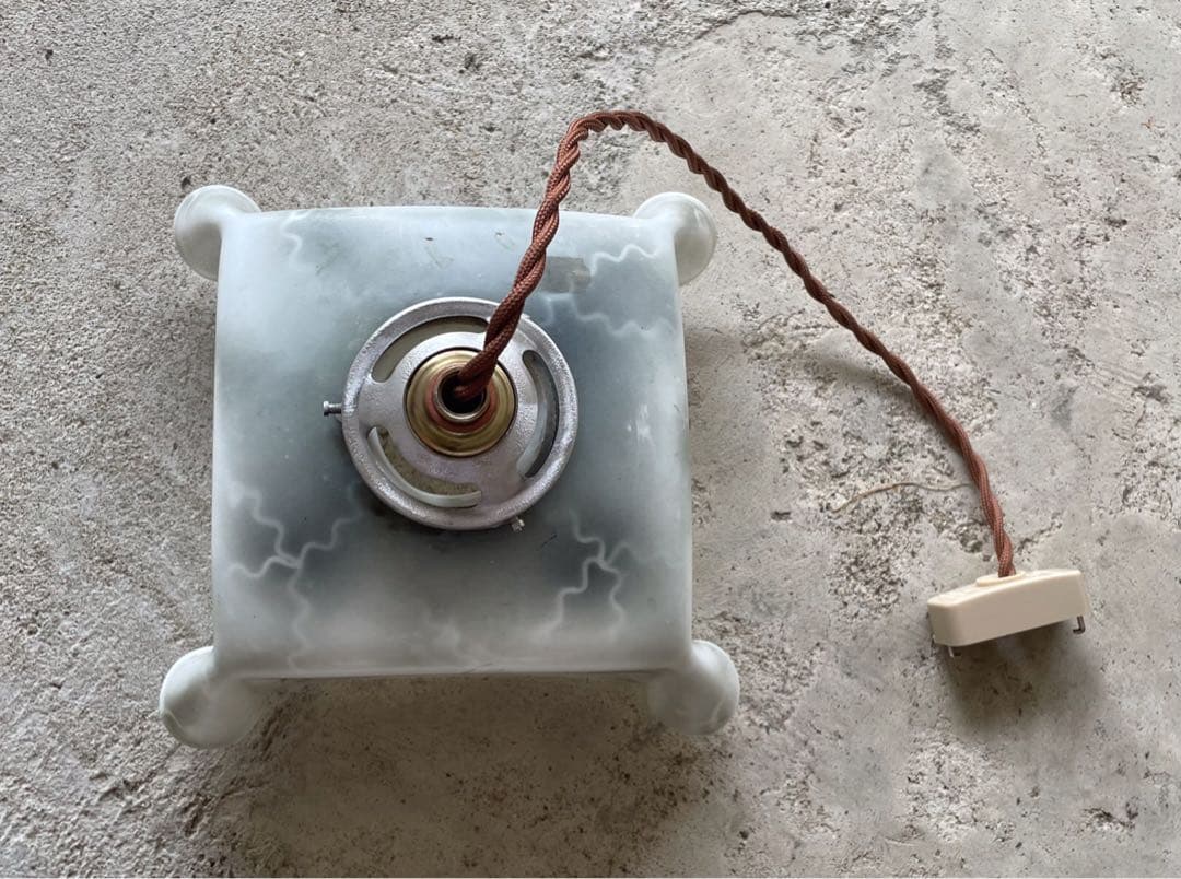 65. 40’s フランスアンティーク　古民家 ガラスシェードペンダントランプ