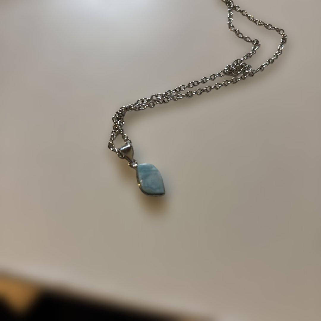 めちゃくちゃかわいいラリマーのネックレス！ちゃんとズンとくる！かわいい！