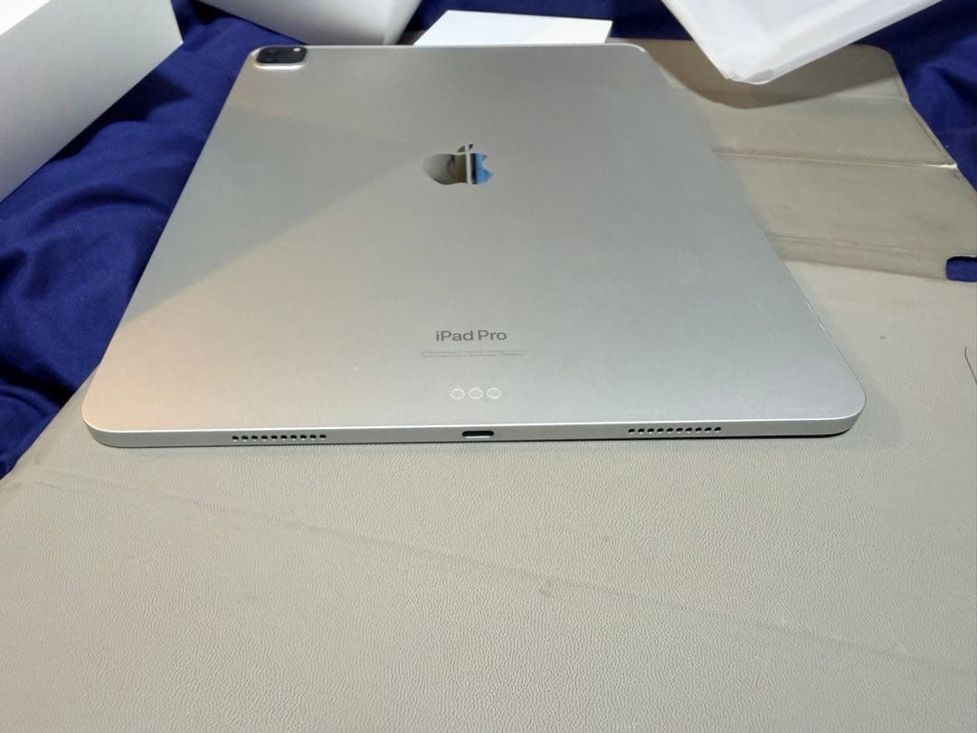 iPad Pro 12.9インチ　第6世代　M2 256GBシルバー