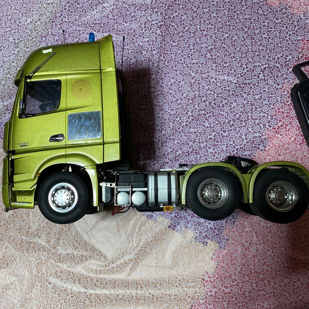 R/Cメルセデス・ベンツ　アクトロス1/14