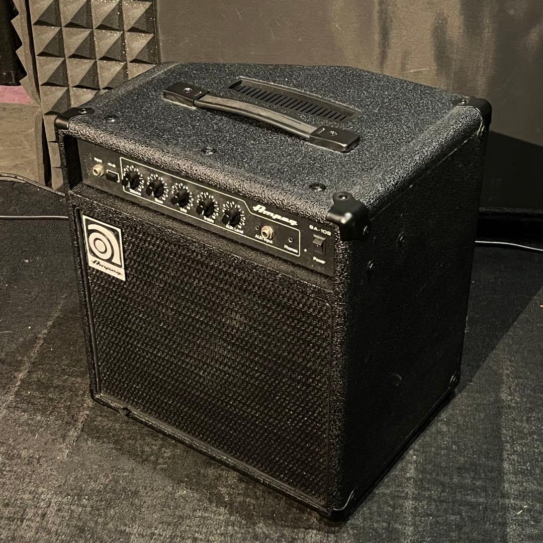 アンペグ Ampeg BA-108 スイッチにガリあり。